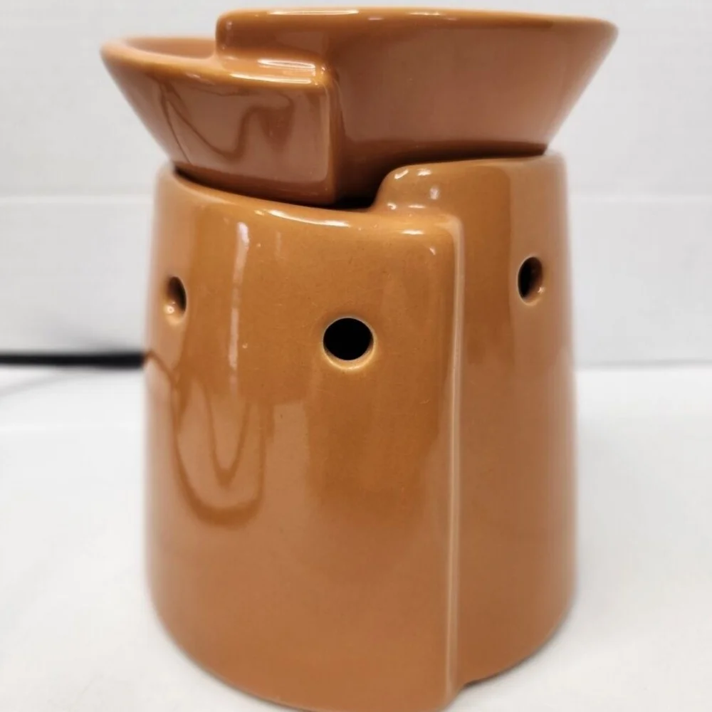 💜-SCENTSY | SOHO WARMER
